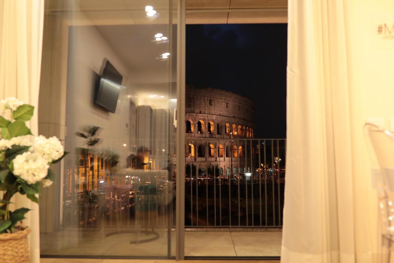 Mavi At Colosseum