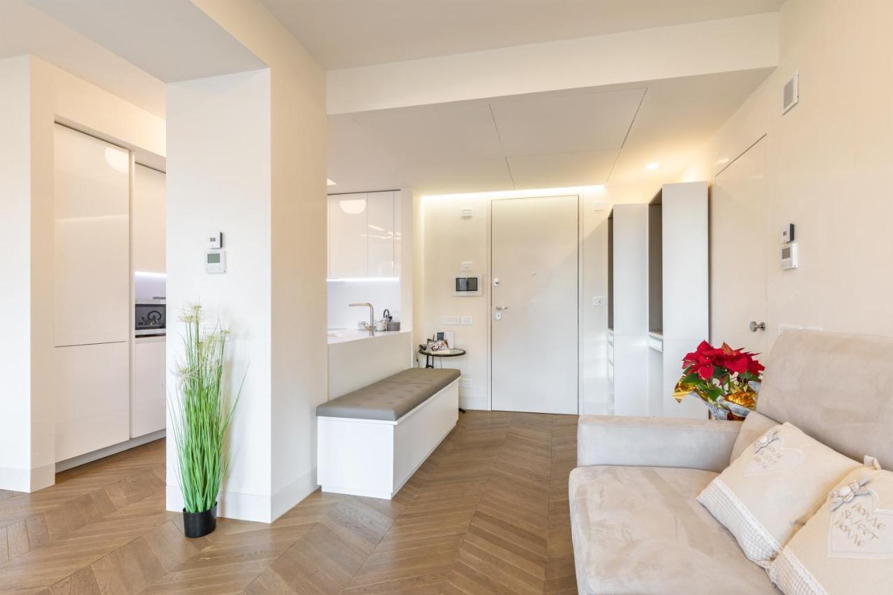 Apartment Mavi At Colosseum *