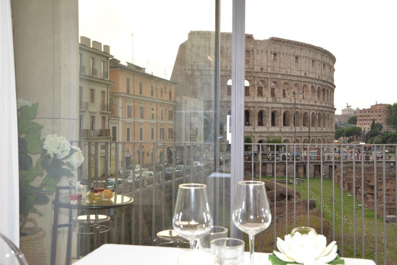 Mavi At Colosseum Apartment *